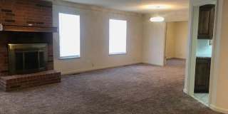 2 Masters - Lawn Care Provided - 3 bds/3 baths 2 Masters - Lawn Care Provided - 3 bds/3 baths Gallery 3