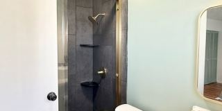 PARTIALLY FURNISHED 3br/2.5ba/2pkg Townhouse w/ENCL yard! Gallery 22