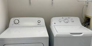 2 BR/3BA | Newly Renovated Single Family Home | Community Pool | Private back porch! Gallery 9