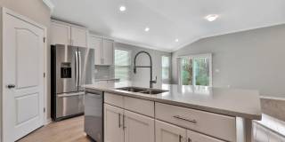 589 GLASGOW Drive Gallery 6