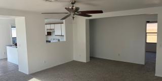 Move-In Special! Updated 3BR Home in Surprise – 2 Weeks Free Gallery 4