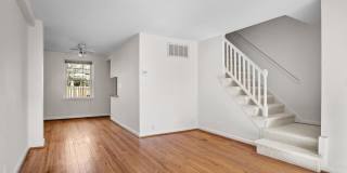 3305 S WAKEFIELD Street Gallery 5