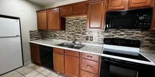 Two Bedroom , Two Bathroom Gallery 9