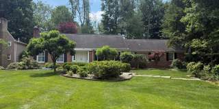 Elegant 3 Bedroom Home Gallery 1