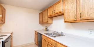 Carlton Oaks Gallery 16