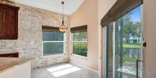 Amazing 4 Bedroom, 3 Bath home plus large 21'x11' loft located in Parkland Isles! Gallery 60