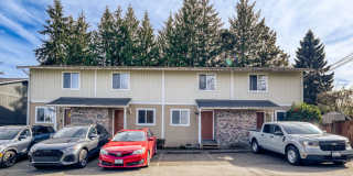 Updated and Well-Equipped 2 Bedroom 1.5 Bath Lynnwood Townhouse! Gallery 1