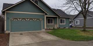 Great Location! 3-Bedroom, 2-Bath Duplex In The 4J School District! Gallery 1