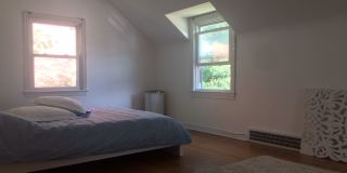 Spacious 3 Bedroom Home with Central Air in University Heights! Gallery 14