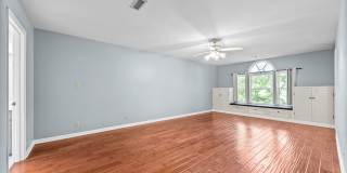 Pet Friendly Three Bedroom! Gallery 22