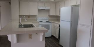 2 bedroom, 2 bath 3rd floor condo Gallery 3