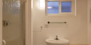 Unique Laurelhurst 3 Bedrooms with 2 Bathrooms Home Close to UW! Gallery 22