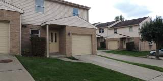 Braemar Townhomes Large 3 Bedroom w/ garage Gallery 1