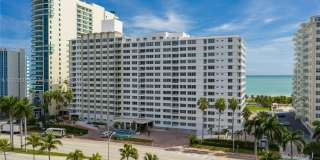 5005 Collins Ave Gallery 27