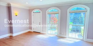 2302 Hazelwood Street Gallery 11