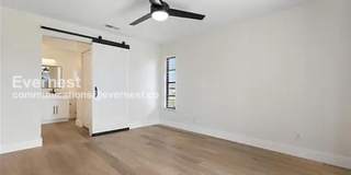 1304 Southeast 11th Street Gallery 13