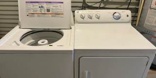 1114 W 8TH A&amp;B Gallery 26