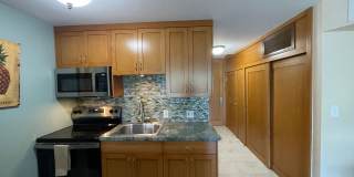 Lahaina Shores Furnished Studio Available Now! Gallery 7