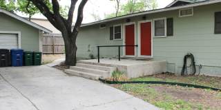 2 BEDROOM - MAHNCKE PARK Gallery 19