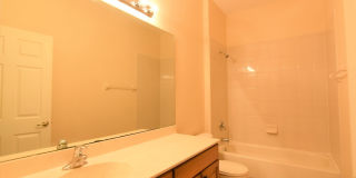 Wow!!! VISTA LAKES 4br 2ba POOL HOME with FENCED YARD... Pool & Lawn care included. Gallery 21