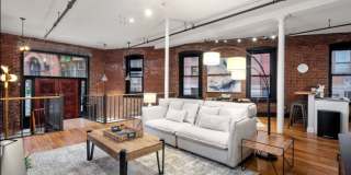19 Stanhope St. Gallery 8