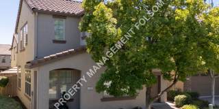 Exquisitely Furnished 3bd 2.5ba - Folsom in The Parkway Neighborhood Gallery 1