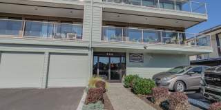 Cozy 1 Bed Condo Near Des Moines Marina, In-Unit Laundry Gallery 1