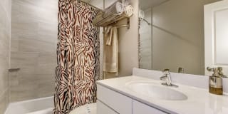 Crystal Plaza Apartments Gallery 38