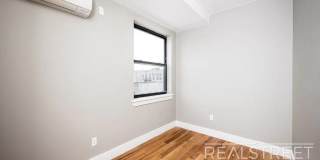 1526 Park Place Gallery 16
