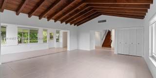 1961 NE 188th St Gallery 10