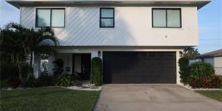 5945 VENETIAN Boulevard NE 5945 VENETIAN Boulevard NE Gallery 1