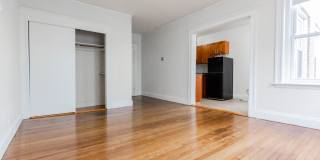 Charming Fenway 1-Bed with Modern Updates Gallery 4