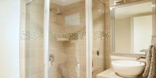 OCEAN VIEWS - 2BD/2.5BA Condo in the Heart of Oceanside Gallery 10