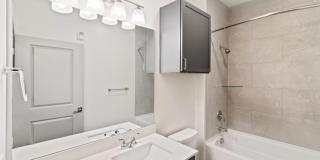 The Belle at the Lamar Gallery 45