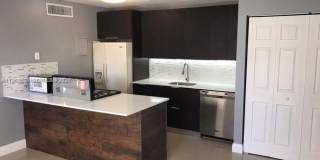 637 Executive Center Dr Gallery 3