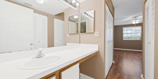 2861 N Oakland Forest Drive Gallery 14