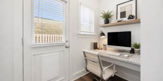1 Bedroom home with Garage! Gallery 9