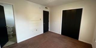 3 Bedroom/1.5 bathroom Duplex Gallery 36