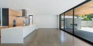 Zen House | Award-Winning Architectural Lease in Manhattan Beach Gallery 10