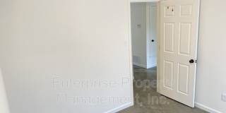 2963 Lake Park Rd. Gallery 13