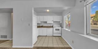 Beautiful 2 Bed 1 Bath Condo Near Old Colorado!! Gallery 6