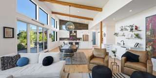 Fully Furnished 4-Bedroom Tetherow Home | Hot Tub + Home Services Included Gallery 25
