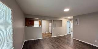 9551 16th Bay Street Gallery 18