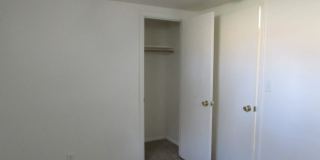 1456 E Elm Street Gallery 27