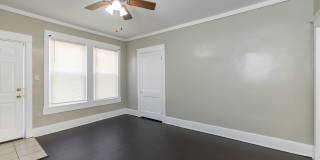 Hawthorne Street Gallery 74