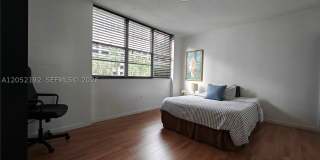 825 Brickell Bay Dr Gallery 50