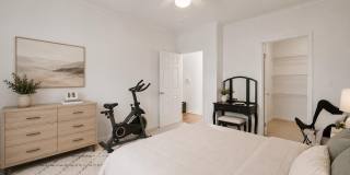 1708 LAKE SHORE CREST Drive Gallery 17