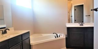 Large 4 Bedroom Home in Towne Pointe! Showings Coming Soon!!! Gallery 25