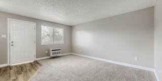 Parkwood Plaza Gallery 26