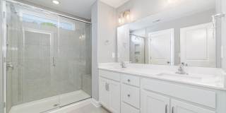 Charming 2BR Townhome in Charlotte Gallery 16